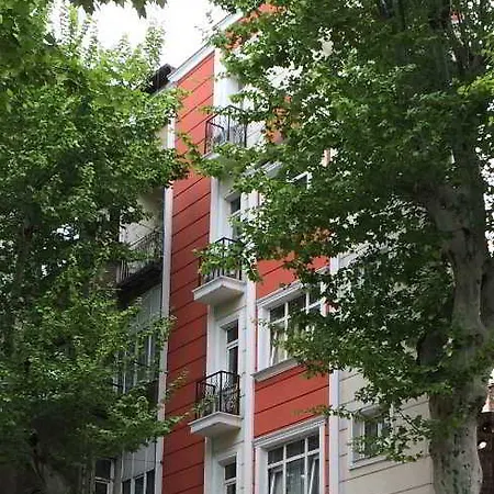 Отель Seven 3*